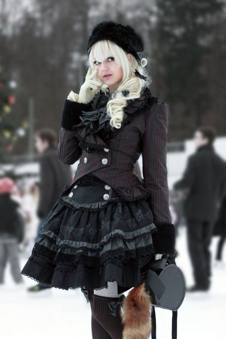 Elegant Gothic Lolita